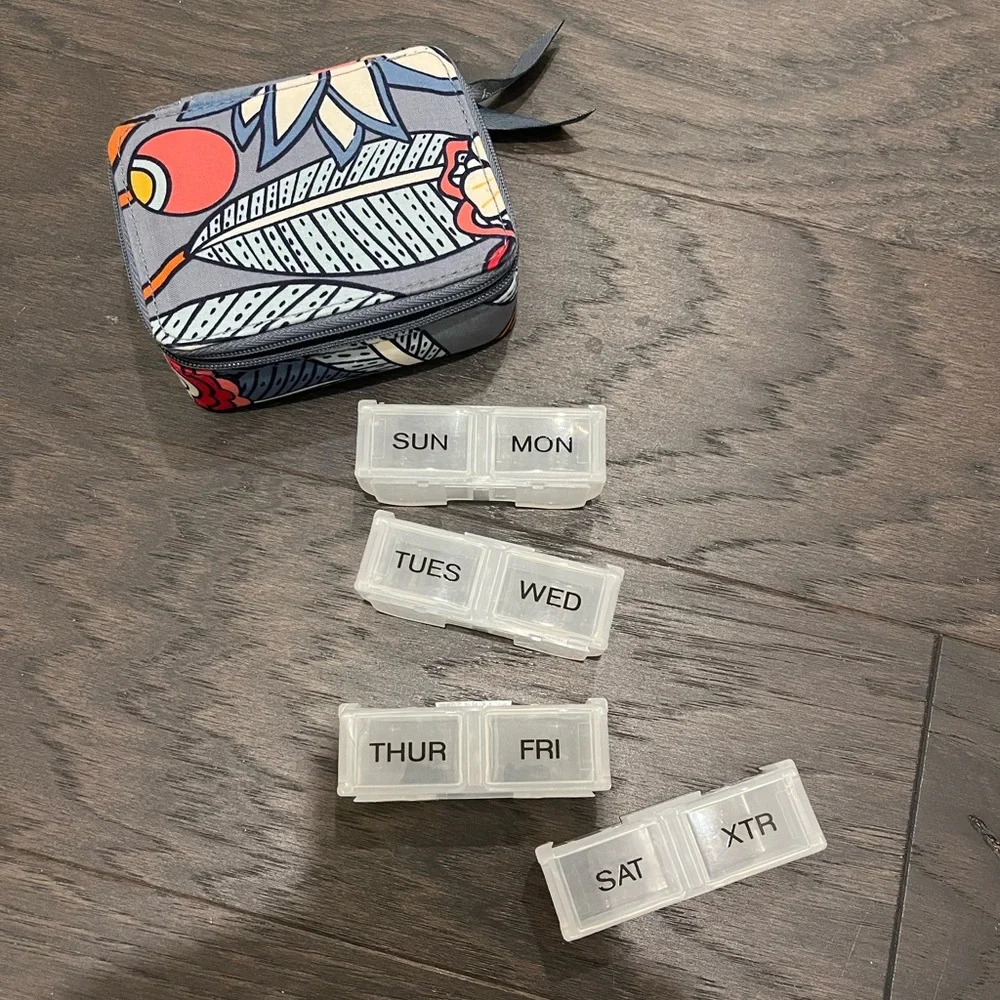 Vera Bradley Floral Travel Pill Case - Picture 3 of 4